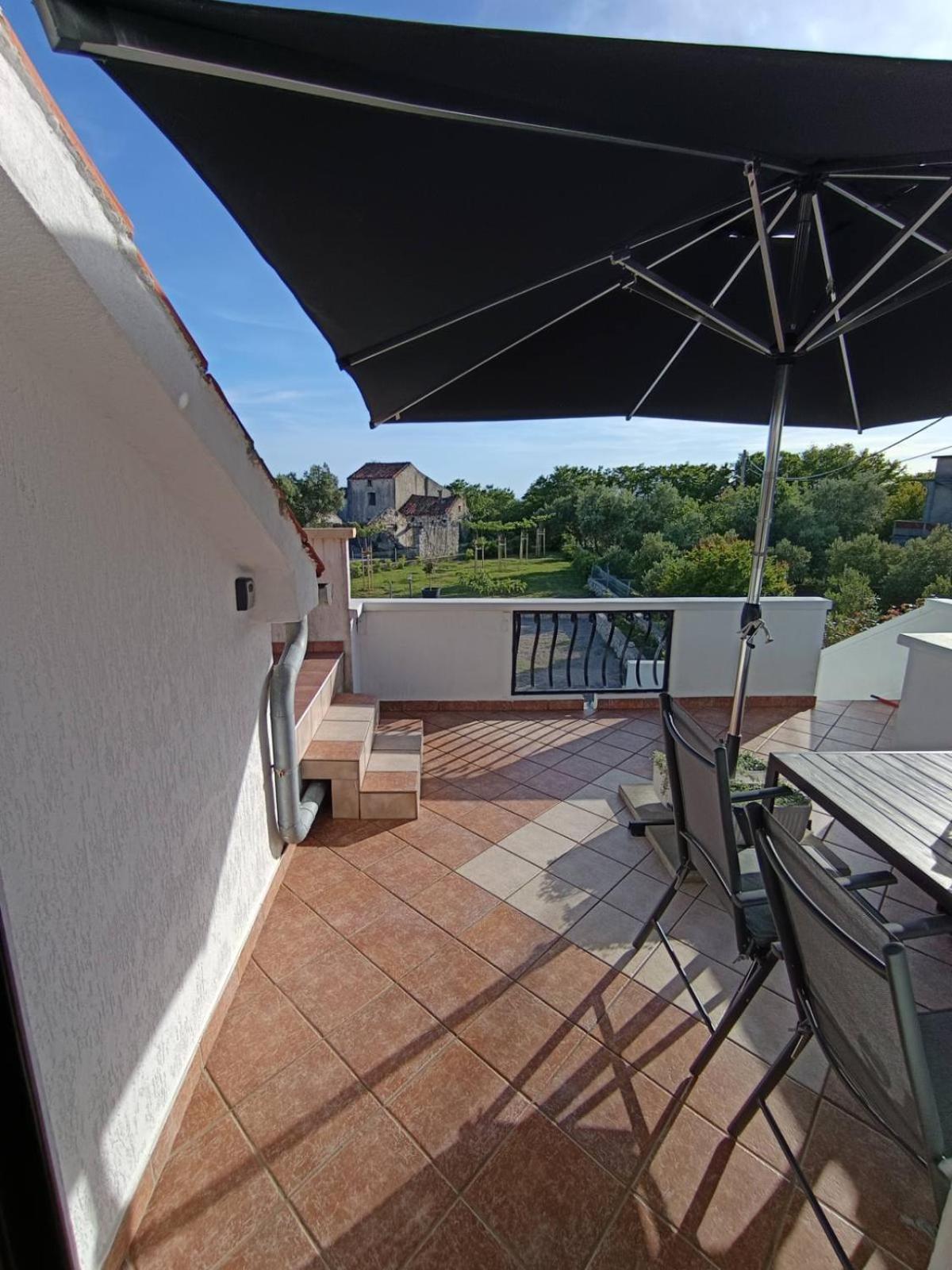 Apartment Martina Rab Town Exterior foto